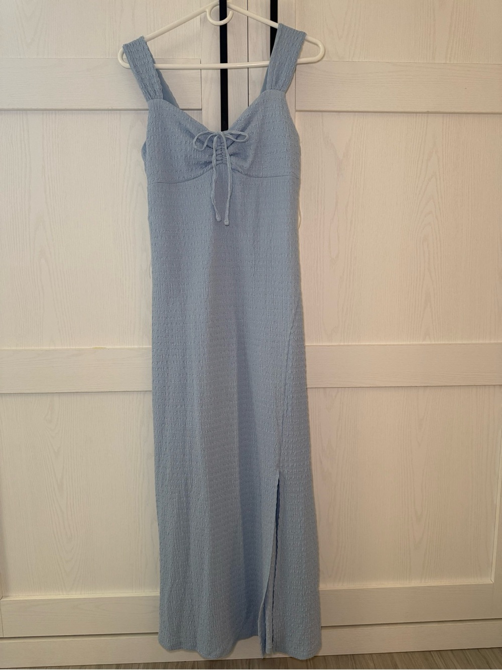 Almost Famous Light Blue Ruched Tie-Front Maxi Dress Size M